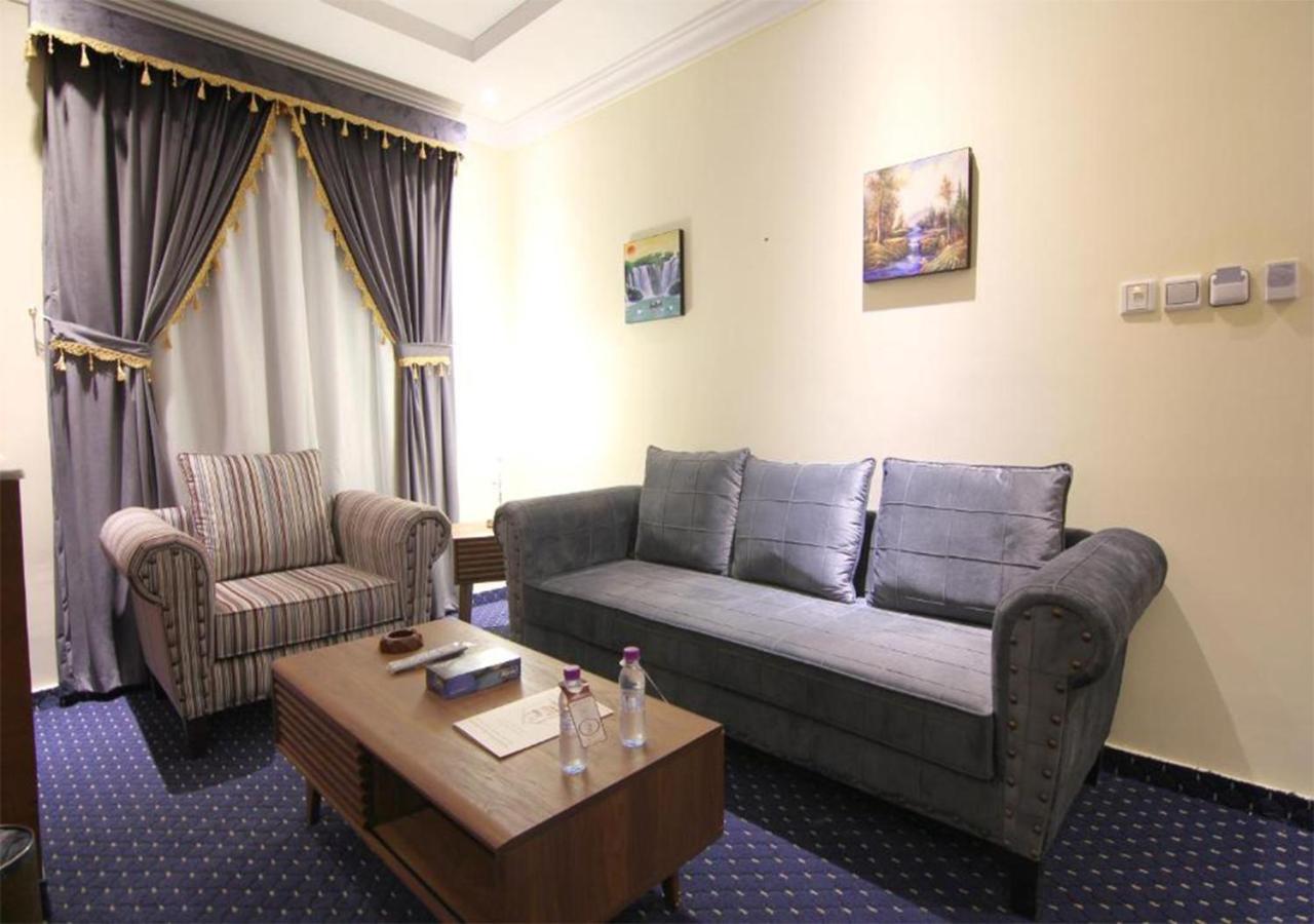 هذا منزلى الحمراء Riadh Exterior foto