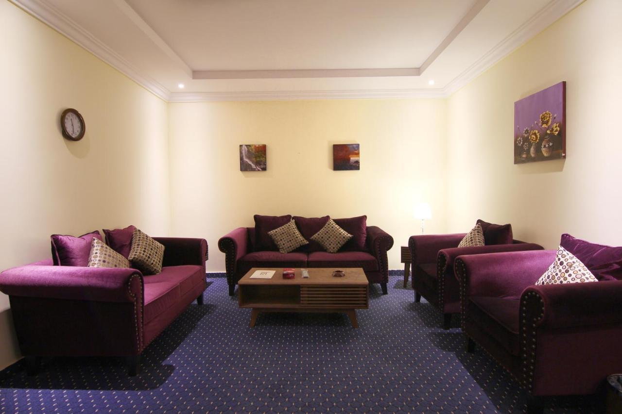 هذا منزلى الحمراء Riadh Exterior foto