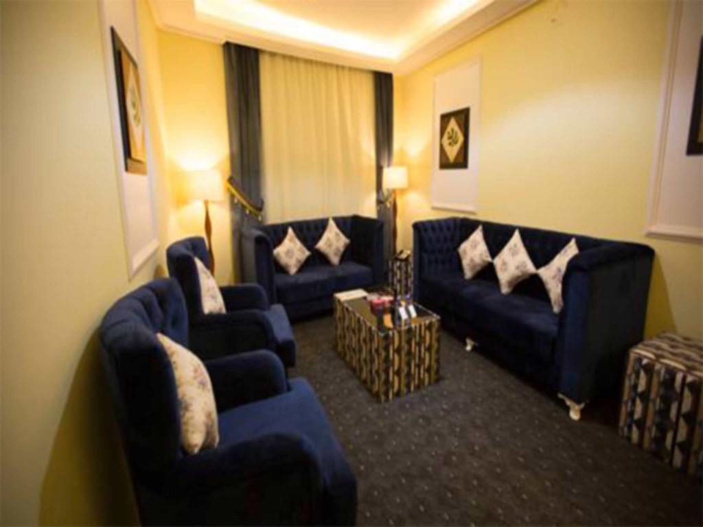 هذا منزلى الحمراء Riadh Exterior foto